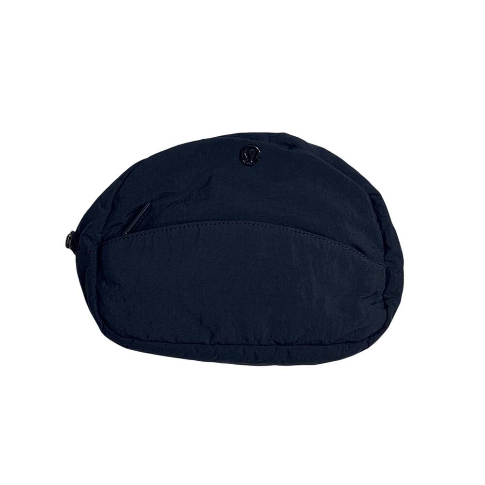 Lululemon Black Nylon Toiletry Bag Travel Pouch Zip OS Unisex